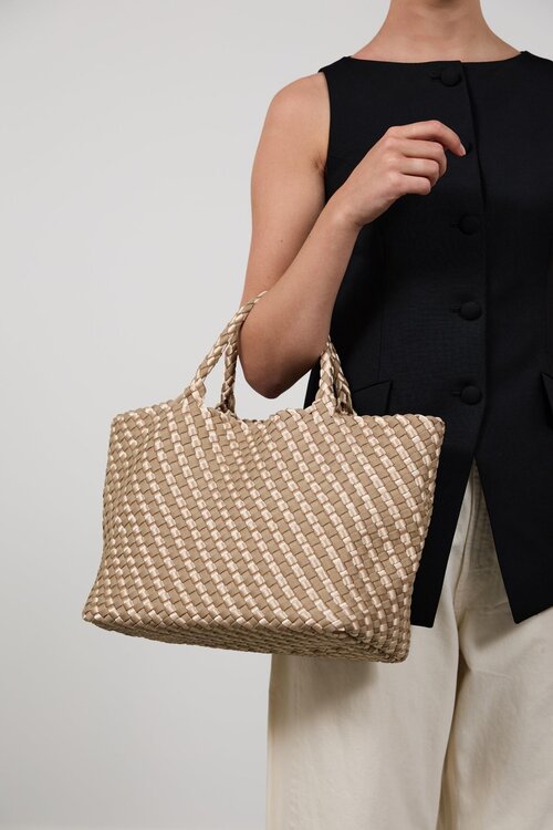 Marrea Champagner Neopren Tasche