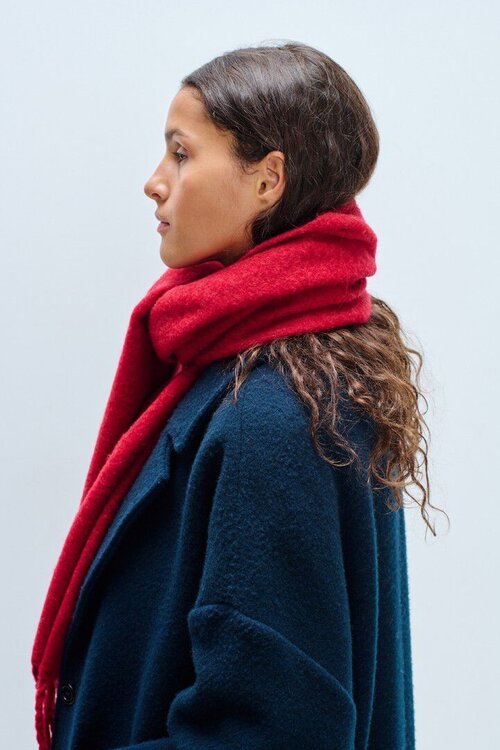 American Vintage Roter Strickschal