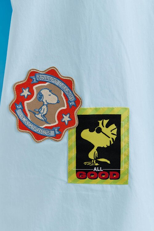 Essentiel Antwerp Blaues Snoopy-Patch-Hemd