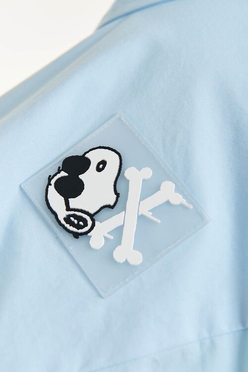 Essentiel Antwerp Blaues Snoopy-Patch-Hemd