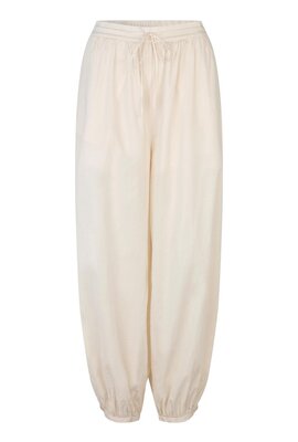 Second Female Gelbe Avida-Hose