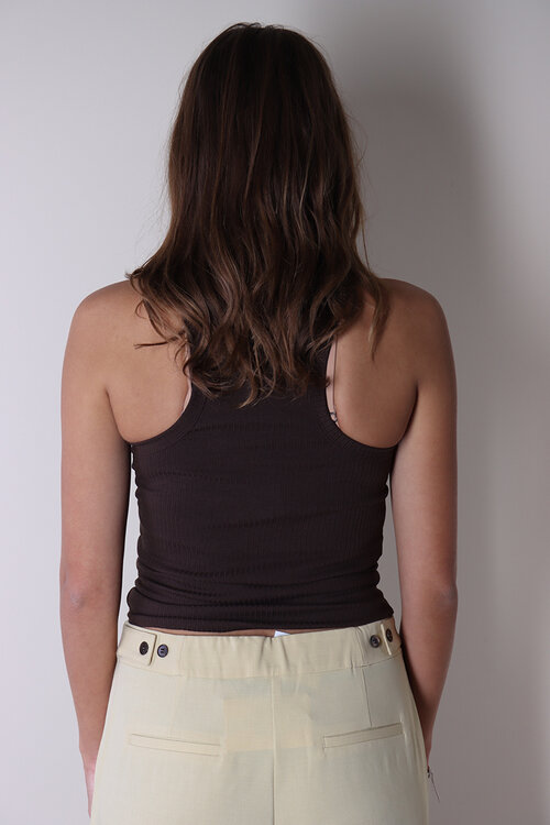 Haute L'Amitie Braunes Rippen-Badge-Tanktop