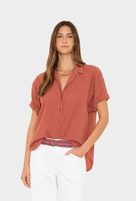 Xirena Braune Bluse