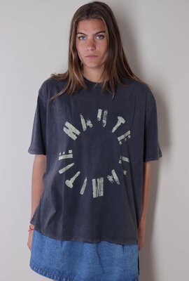 Haute L'Amitie Anthrazit Logo Circle Tee