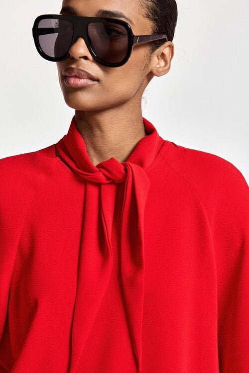 Essentiel Antwerp Bluse mit Schleifenkragen Rot