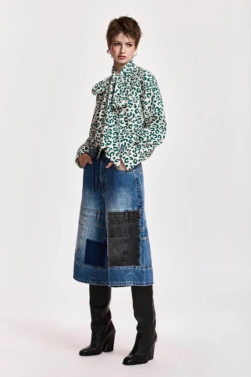 Essentiel Antwerp Bluse mit Schleifenkragen Ecru
