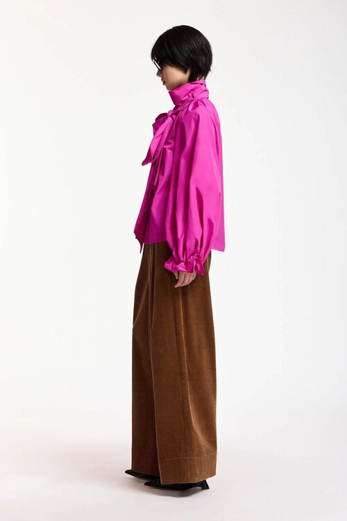Essentiel Antwerp Bluse mit Schleifenkragen Pink