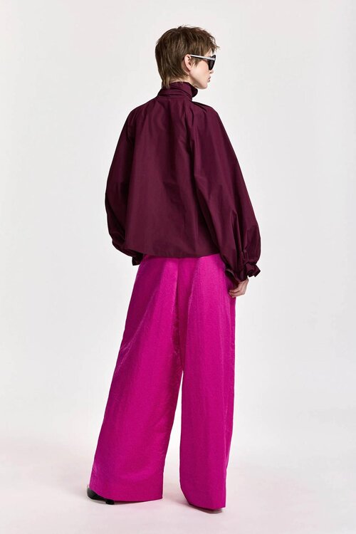 Essentiel Antwerp Bluse mit Schleifenkragen Bordeaux