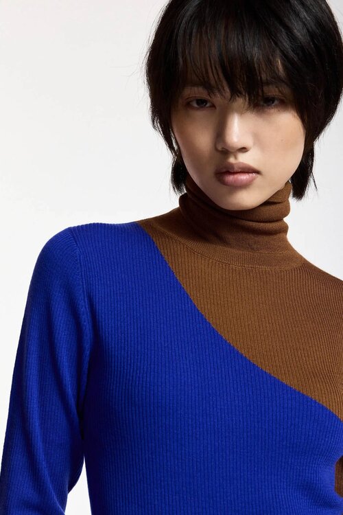 Essentiel Antwerp Pullover mit Rollkragen Kobalt