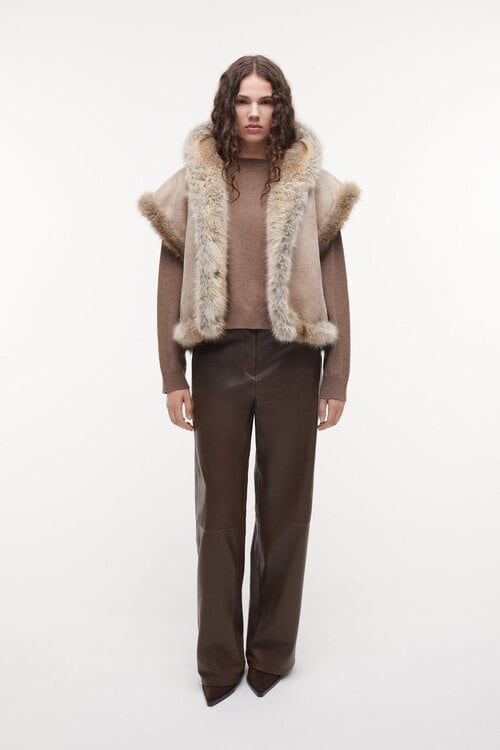Studio AR by Arma Olena Faux-Fuchs-Bodywarmer