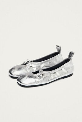 ALOHAS Silberne Rosalind Leder-Ballerinas