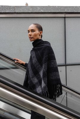 Club L'avenir Rhea Poncho