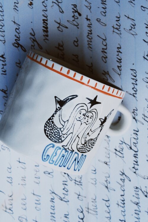 Anna & Nina Weiße Zodiac Gemini Teetasse
