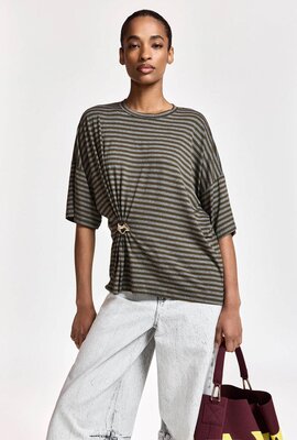 Essentiel Antwerp T-Shirt mit Brosche Khaki