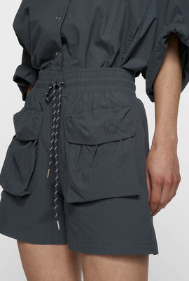 10Days Stahlblaue Utility-Shorts mit Crinkle-Effekt