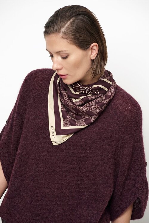 Dante 6 Monogram bedruckter Schal