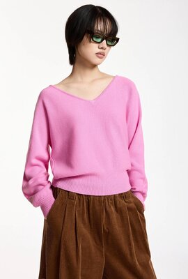 Essentiel Antwerp Pullover mit U-Boot-Ausschnitt pink