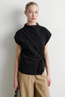 Second Female Arkai Top schwarz