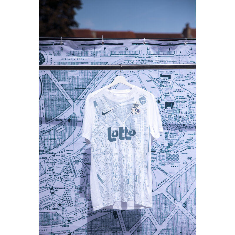 Nike Away shirt