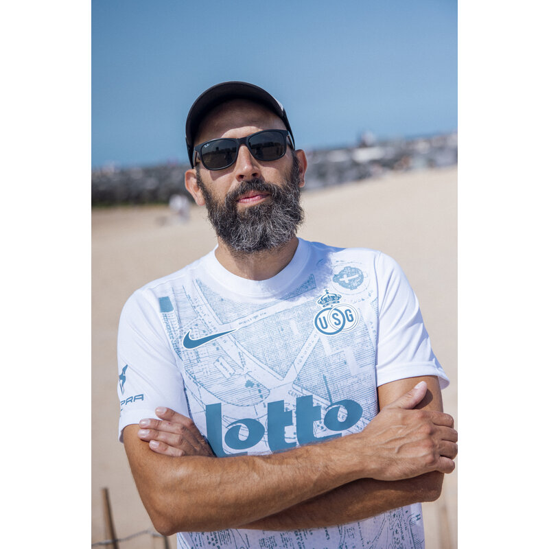 Nike Away shirt