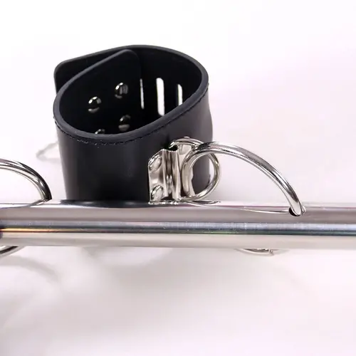 Menottes Menottes de cheville Avec barre d'écartement Menottes Menottes de cheville Avec barre d'écartement