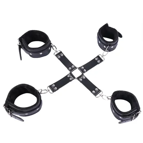 Juego de Bondage BDSM con esposas y tobilleras.