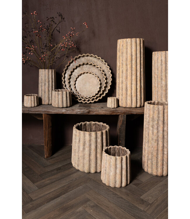 PTMD Jaydean Grey cement pot met geribbelde structuur hoog L