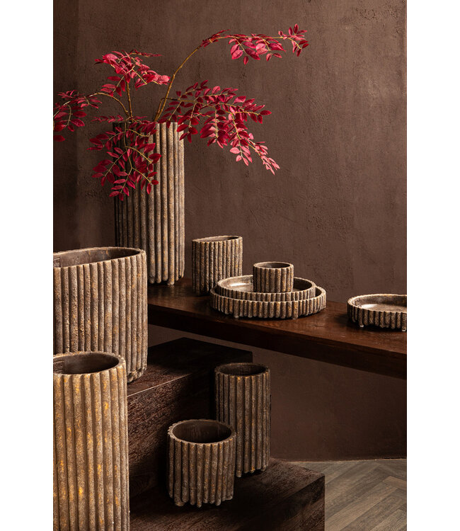 PTMD Morganne Brown ovale cementen pot met geribbelde lijnen M