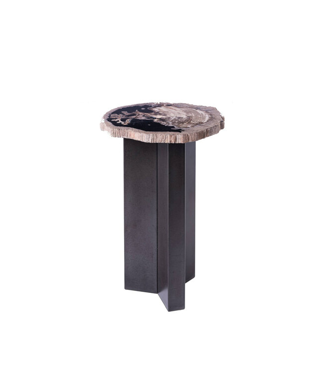 PTMD Jisse Zwarte versteend houten bijzettafel met gedraaide voet.