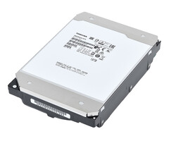Toshiba MG09 3.5" 18 TB SATA III (MG09ACA18TE)