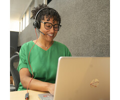 Hewlett & Packard INC. Poly Blackwire 8225 Stereo USB-C Headset + USB-C/A adapter