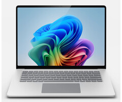 Microsoft Microsoft Surface Laptop ZHG-00006 laptop Copilot+ PC Snapdragon 38,1 cm (15") Touchscreen 2.5K 16 GB DDR5-SDRAM 256 GB SSD Wi-Fi 7 (802.11be) Windows 11 Home Engels Zwart Gecertificeerd Refurbished
