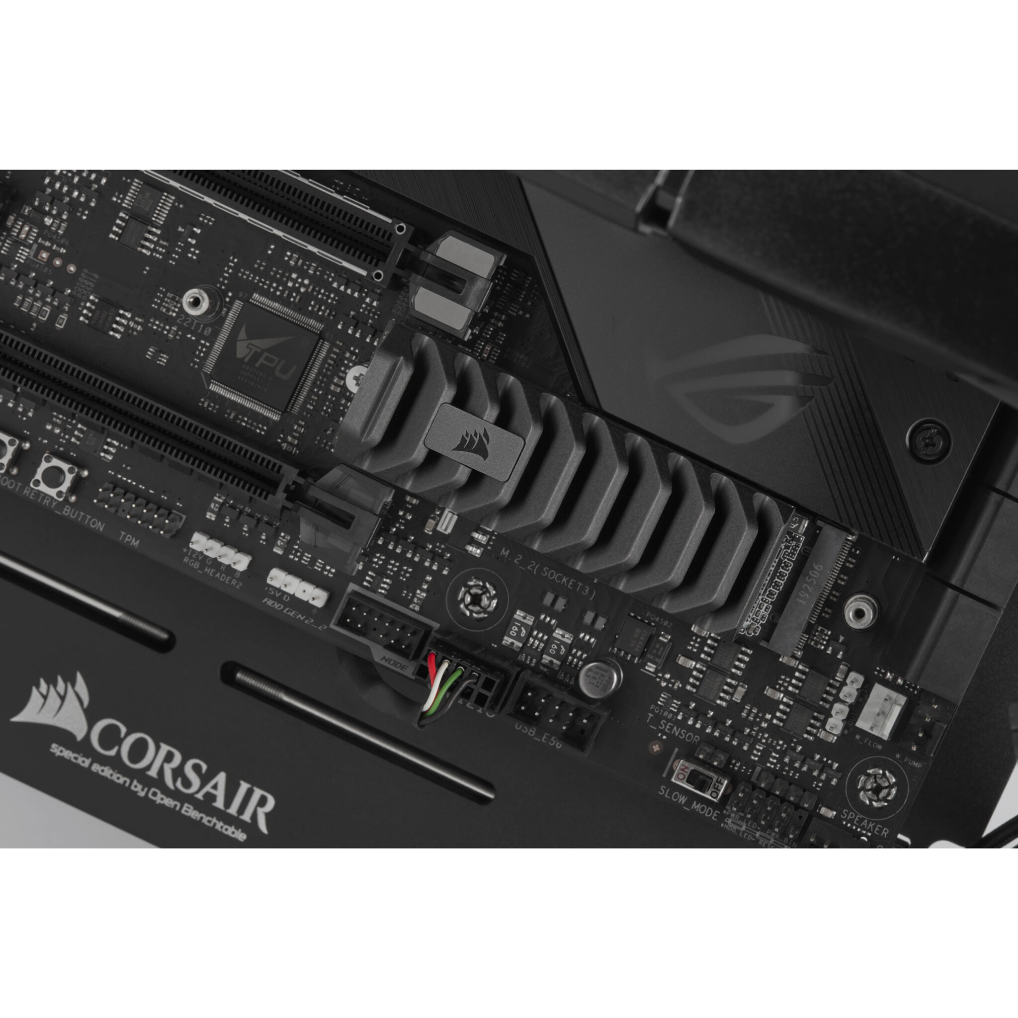 Corsair Corsair MP600 PRO XT 2 TB M.2 PCI Express 4.0 NVMe 3D TLC NAND