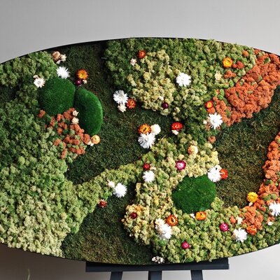 Trockenblumen und konservierte Blätter für ein zeitloses Interieur.