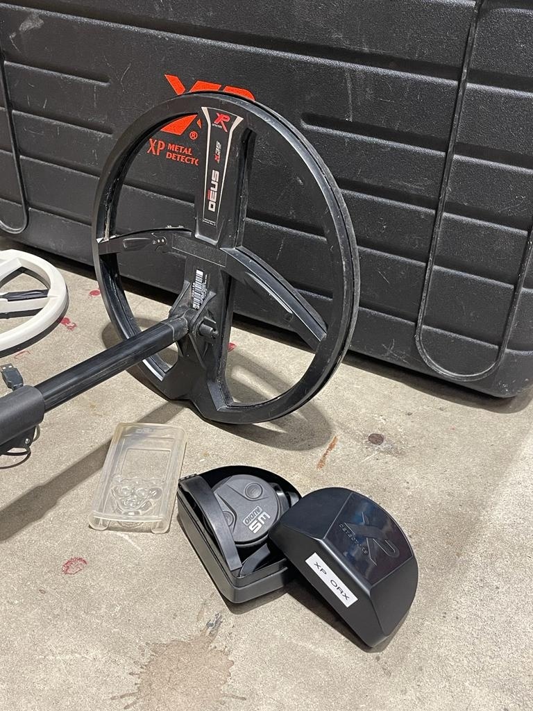 Gebruikte Metaaldetectors Occasion 19 Metaaldetector: XP ORX 28CM X35 en Accessoires