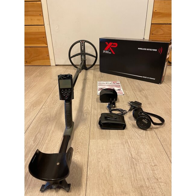 Gebruikte Metaaldetectors Occasion 1 Metaaldetector XP Deus 28cm X35 zoekschijf en WS-4 Hoofdtelefoon