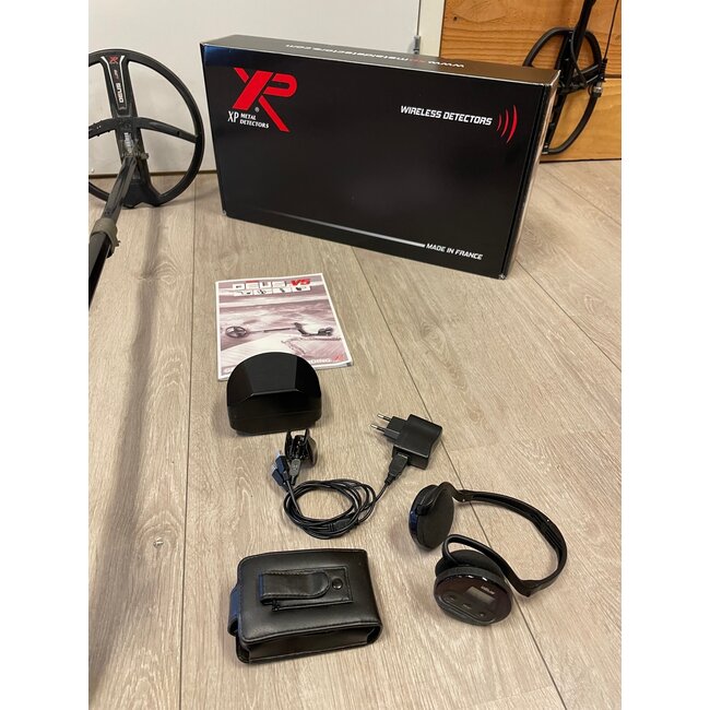 Gebruikte Metaaldetectors Occasion 1 Metaaldetector XP Deus 28cm X35 zoekschijf en WS-4 Hoofdtelefoon