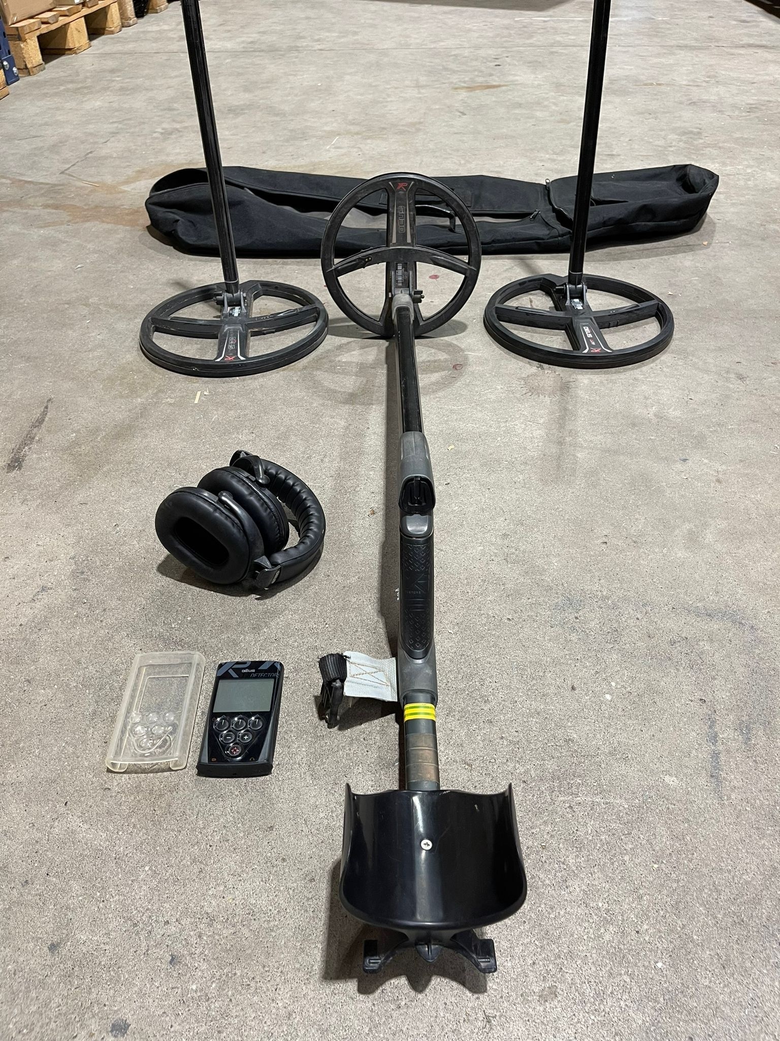 Gebruikte Metaaldetectors Occasion 3: XP Deus met accessoires