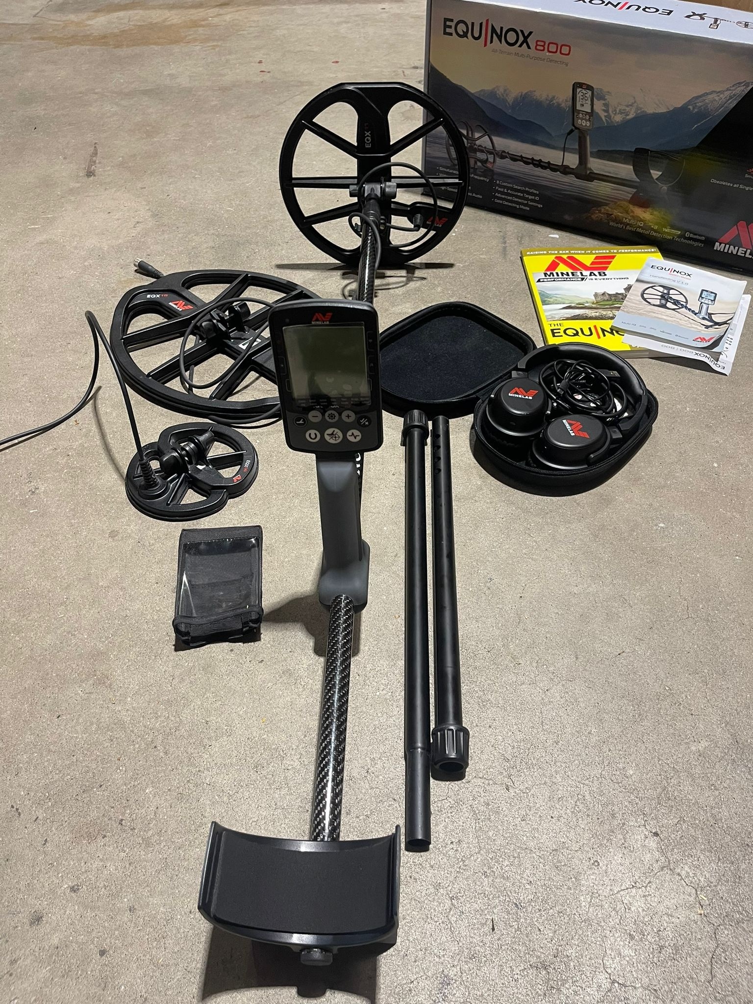 Gebruikte Metaaldetectors Occ 12: Equinox 800 met meerdere zoekschijven