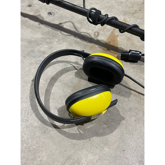 Gebruikte Metaaldetectors Occ 29:   Minelab Excalibur met hoofdtelefoon