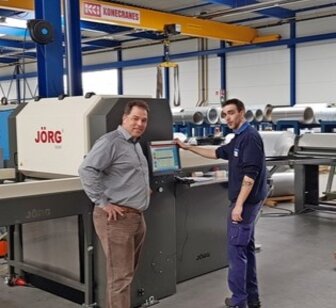 La machine de découpe laser à bobine chez Colpro