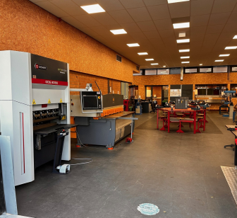 Le Calvijn College opte pour une presse plieuse compacte