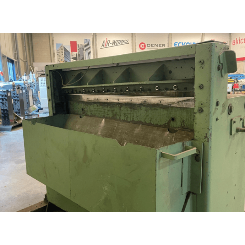 JÖRG M1438 JÖRG Guillotine Shear 4003 Used