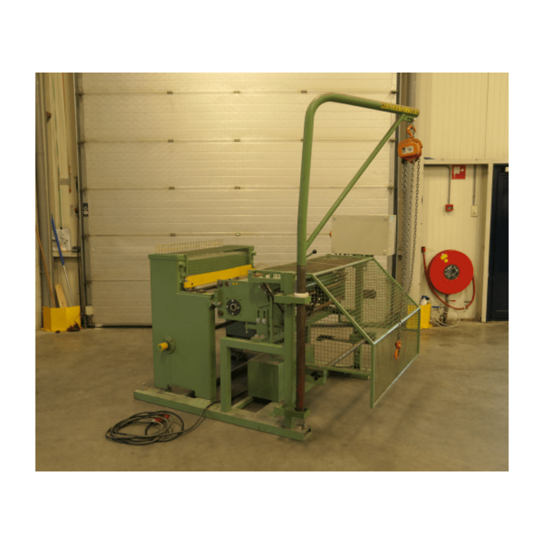 M1443 AMGA Kniplijn Z10-20 Gebruikt