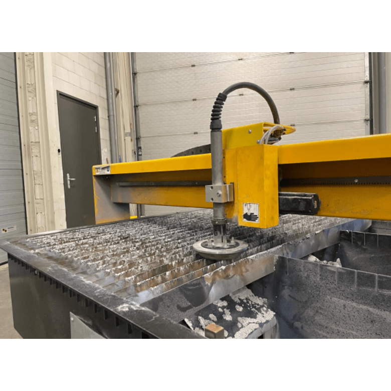 JÖRG M1458 JÖRG Plasmasnijmachine PQC 3015 Gebruikt