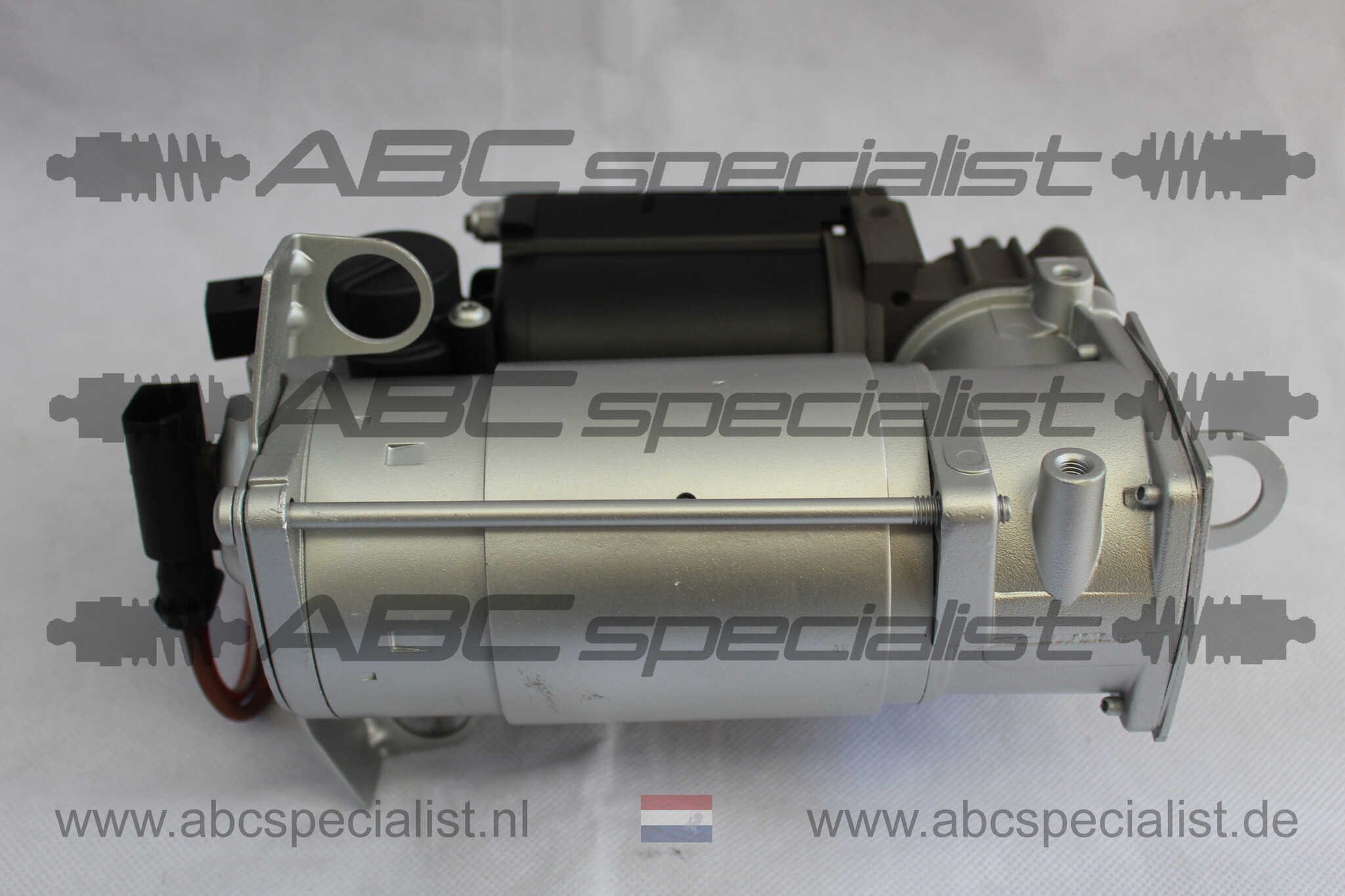 MERCEDES-BENZ Mercedes S Classe W220 Airmatic Compresseur A2113200304 A2203200104