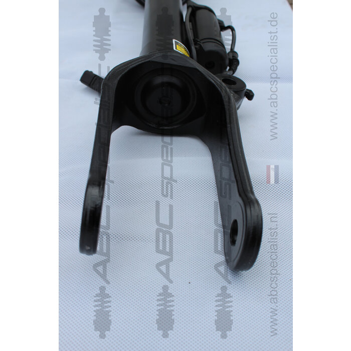 MERCEDES-BENZ Mercedes ML Klasse W164 / GL Klasse X164 Vorne Rechts Stoßdämpfer Airmatic A1643202213 A1643204313