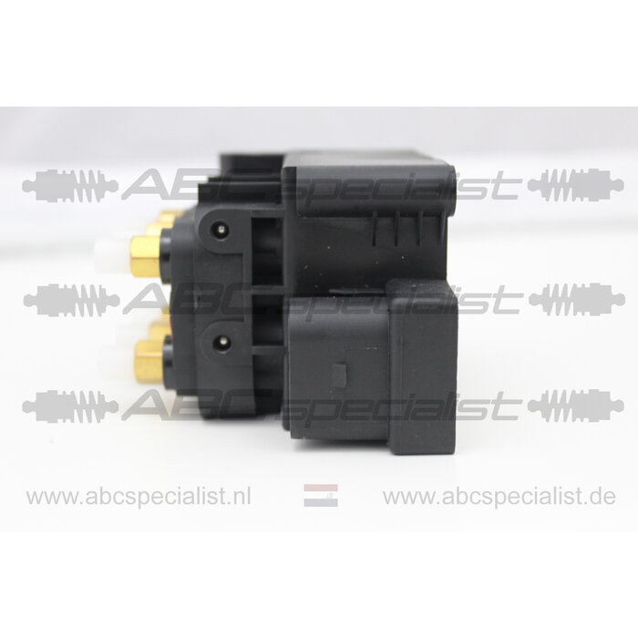 MERCEDES-BENZ Mercedes ML Class W166 / GL Class X166 Airmatic Valve A2123200158 A2123200358