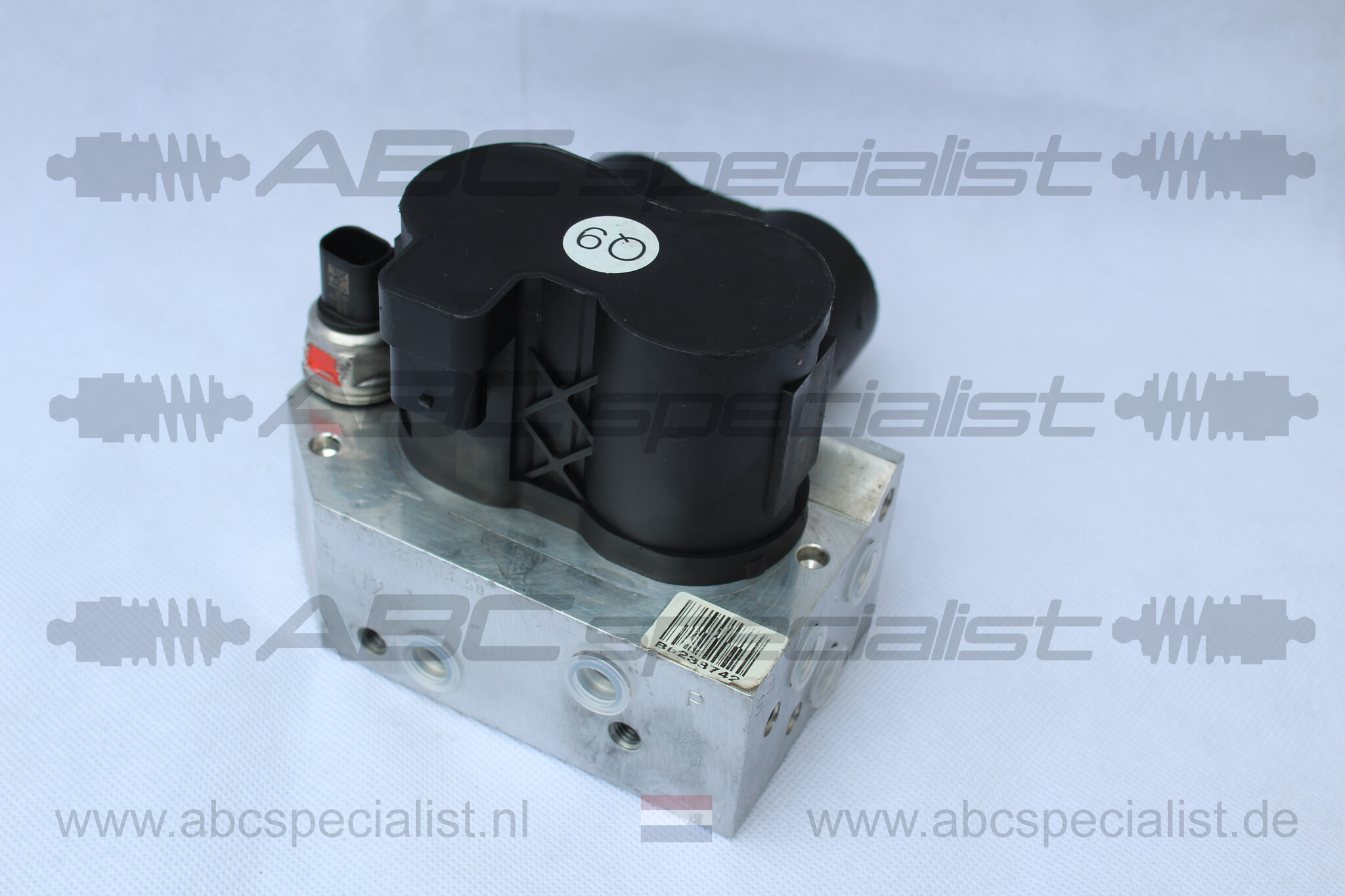 MERCEDES-BENZ Mercedes S-Class W221 ABC Valve block unit Rear A2213200358 A2213201058