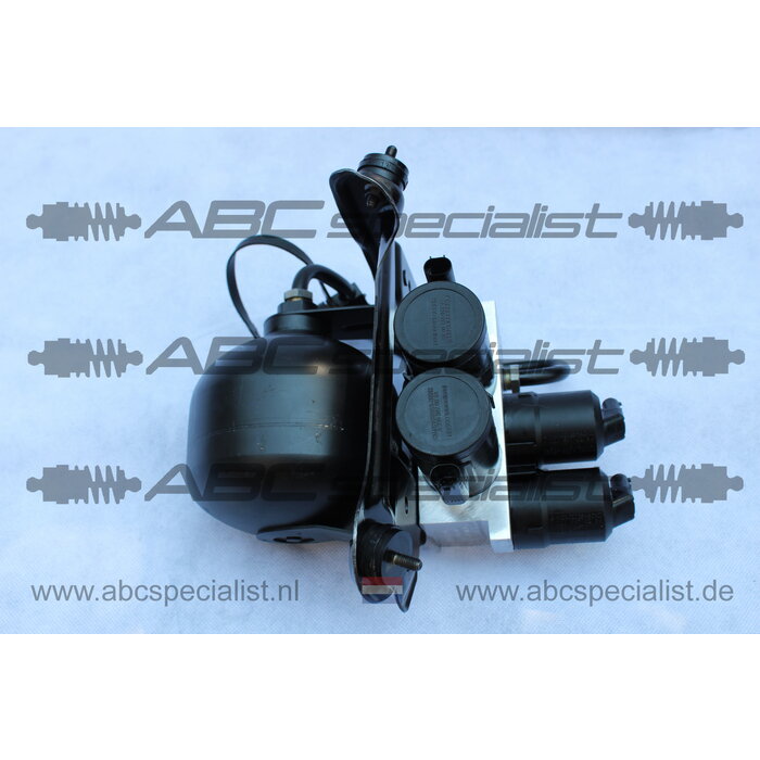 MERCEDES BENZ S-Klasse W220 ABC A2203200358 Ventil block & Druckspeicher Komplett Vorne